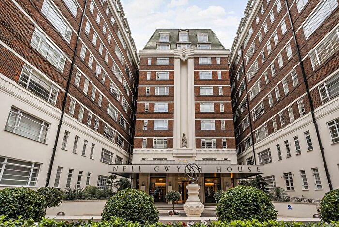 1 Bedroom Flat To Rent In Sloane Avenue, Chelsea, London, SW3