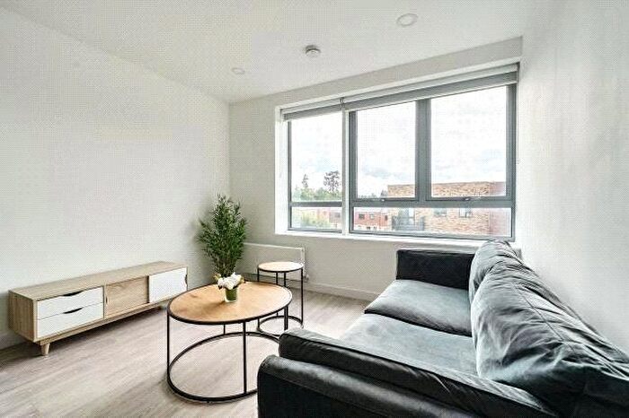 1 Bedroom Flat To Rent In Flat Platform, Market Street, Bracknell, RG12
