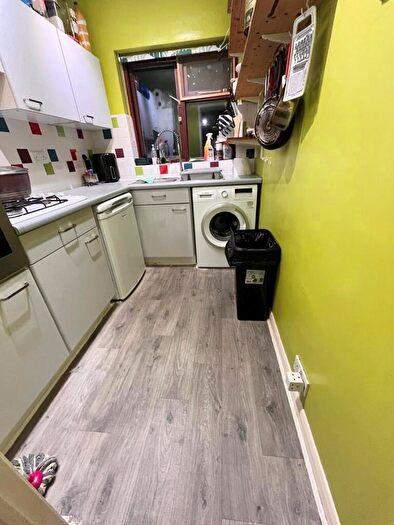 4 Bedroom House To Rent In Eddy Close, Romford, RM7