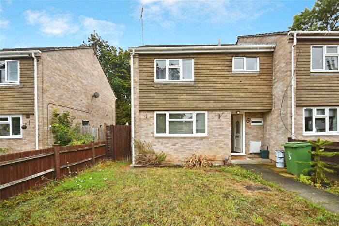 3 Bedroom Semi-Detached House To Rent In Thames Reach, Purley On Thames, Reading, RG8