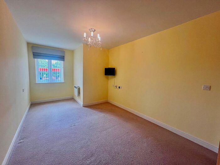 1 Bedroom Flat To Rent In Limborough Road, Wantage, OX12