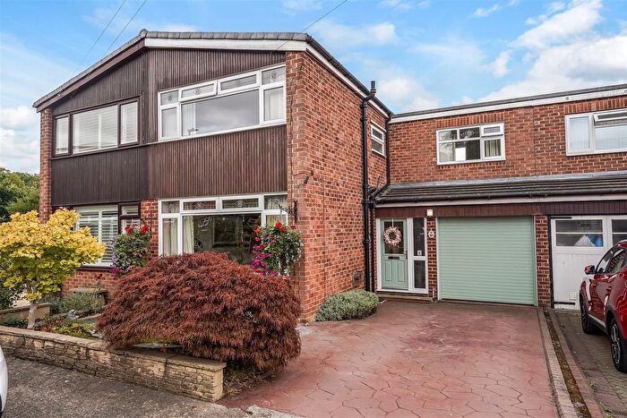 3 Bedroom Semi Detached House For Sale In Cedar Grove, Barton, Richmond, DL10