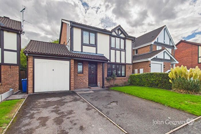 4 Bedroom Detached House For Sale In Chaffinch Drive, Uttoxeter, ST14
