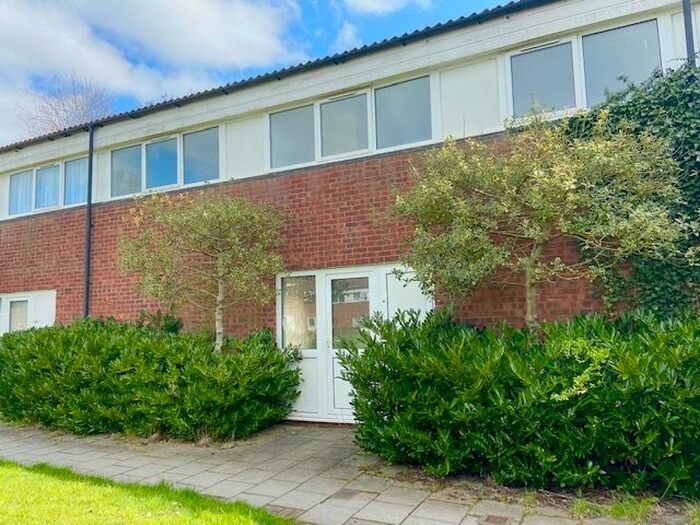 3 Bedroom Property To Rent In Wainers Croft, Greenleys, Milton Keynes, MK12