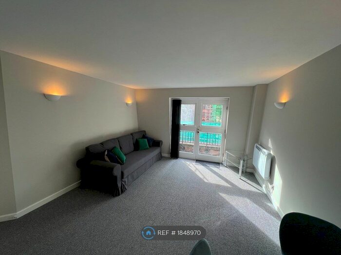 1 Bedroom Flat To Rent In Venice Court, Manchester, M1