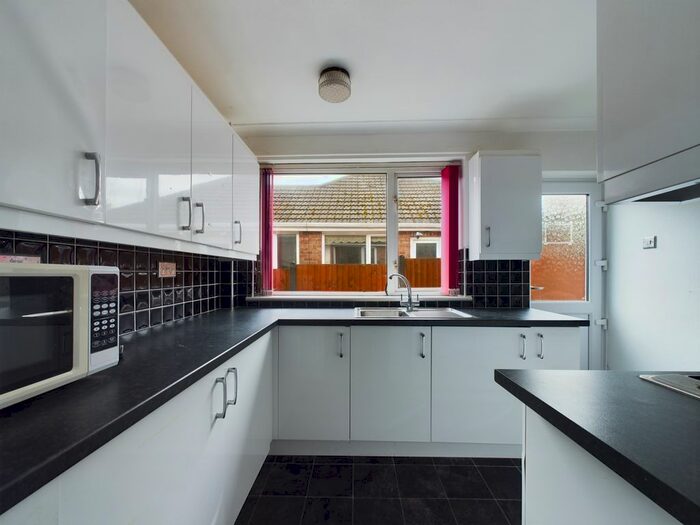 2 Bedroom Bungalow For Sale In Conway Drive, Billinge, WN5