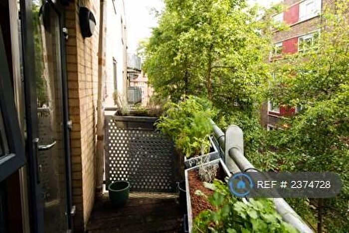 1 Bedroom Flat To Rent In Oakleigh Court, London, N1