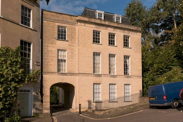 2 Bedroom Apartment To Rent In Park Street, BA1