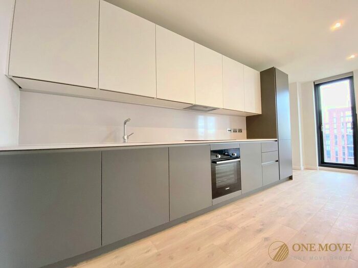 1 Bedroom Flat To Rent In Aspin Lane, Manchester, M4