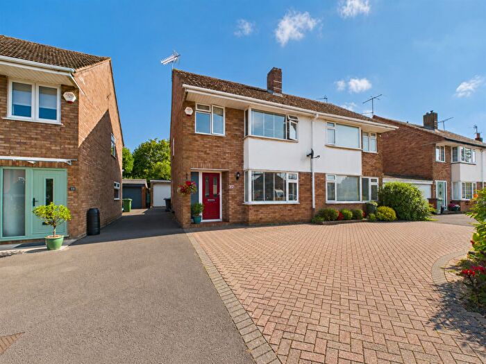 4 Bedroom Semi-Detached House For Sale In Holmwood Drive, Tuffley, Gloucester, GL4