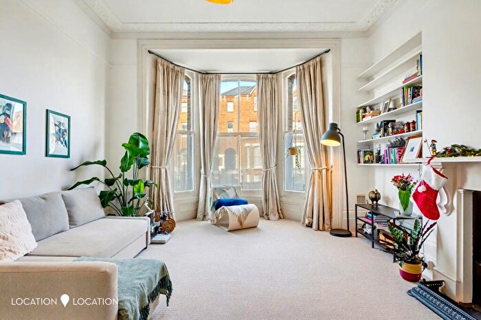 1 Bedroom Flat To Rent In Lordship Park, London, N16