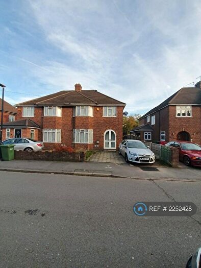 3 Bedroom Semi-Detached House To Rent In Woodstock Avenue, Slough, SL3