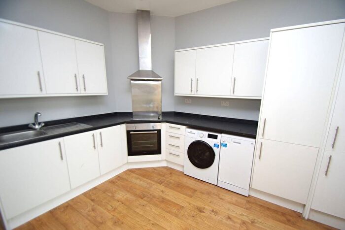 1 Bedroom Flat To Rent In Westland Road, Watford, WD17