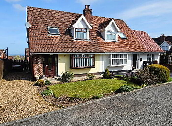3 Bedroom Semi-Detached House For Sale In Hollybrook Grove, Newtownabbey, BT36