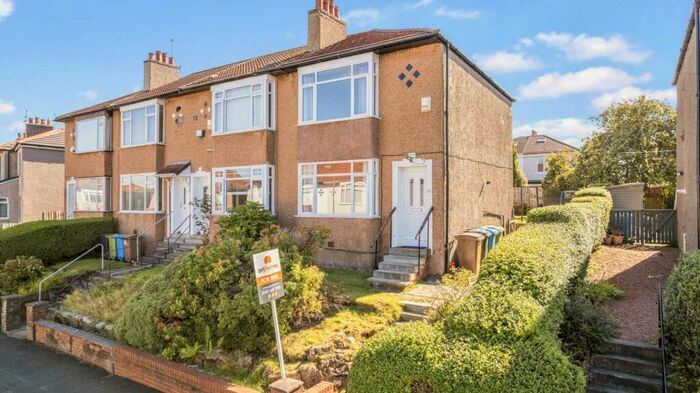 3 Bedroom Semi-Detached House To Rent In The Oval, Glasgow, G76