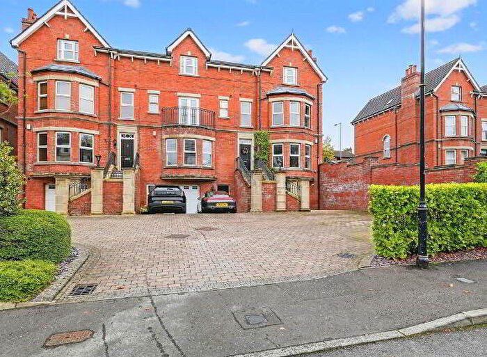 5 Bedroom TownHouse For Sale In Demesne Gate, Holywood, BT18