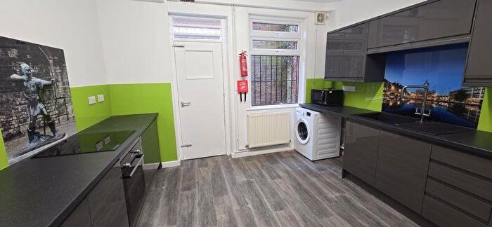 5 Bedroom Detached House To Rent In Colville Villas, Nottingham, NG1