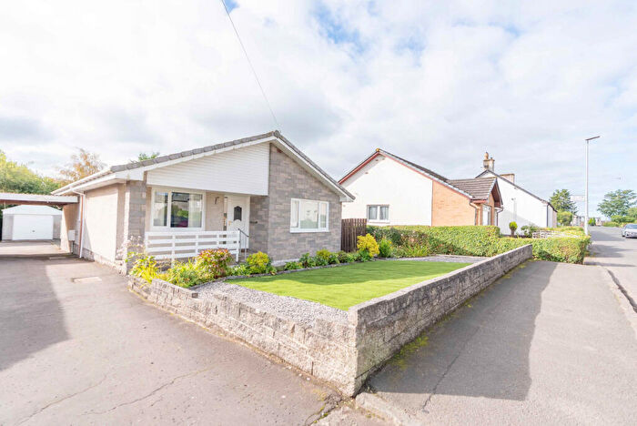 4 Bedroom Detached Bungalow For Sale In Shieldhill Road, Carluke, ML8