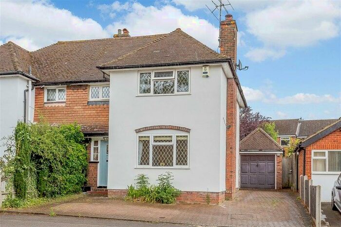 3 Bedroom House To Rent In Devonshire Road, Harpenden, AL5