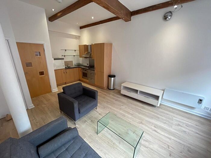 2 Bedroom Apartment To Rent In Princess Street, Manchester, M1