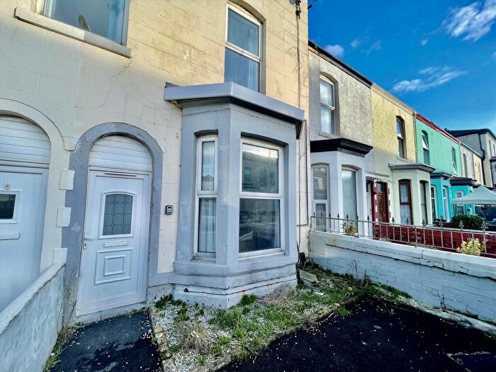5 Bedroom House To Rent In High Street, Blackpool, FY1