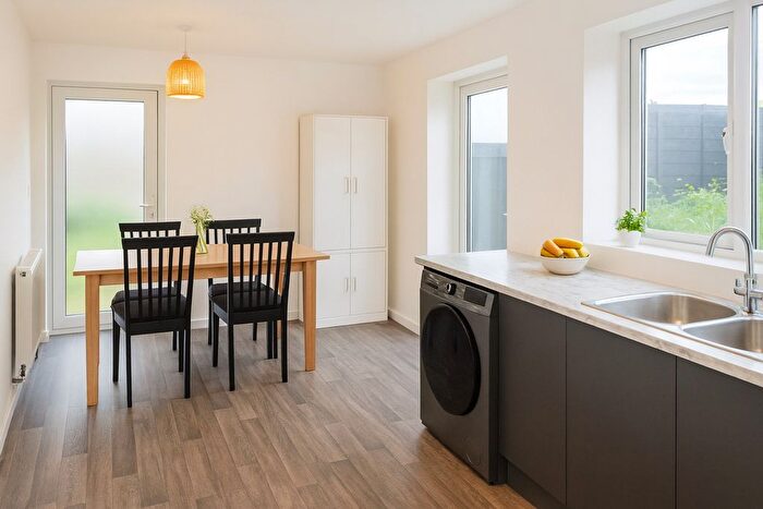 2 Bedroom Semi Detached House For Sale In Fircroft Road, Oldham, OL8