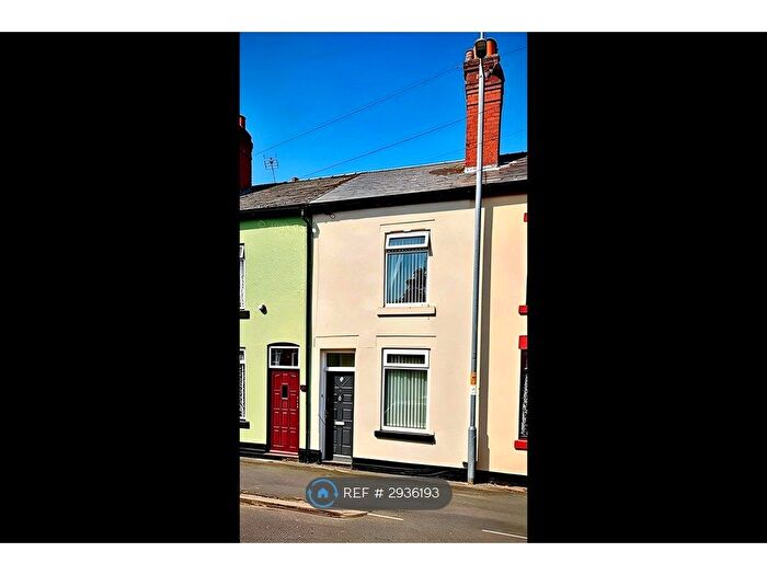2 Bedroom Terraced House To Rent In Field Road, Walsall, WS3