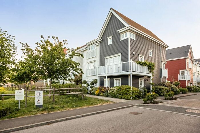 4 Bedroom Semi Detached House For Sale In Green Park, Berkshire, RG2