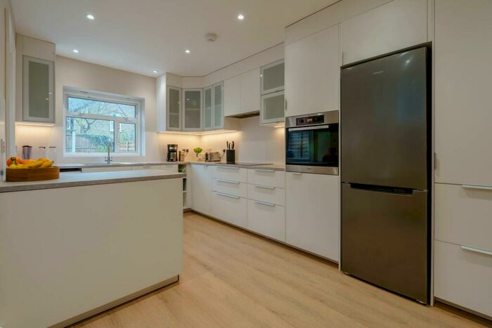 5 Bedroom Terraced House To Rent In Norlington Road, London, E11