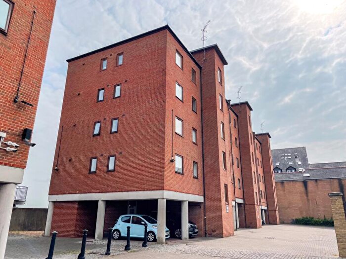 2 Bedroom Apartment To Rent In Russell Quay, West Street, Gravesend, Kent, DA11