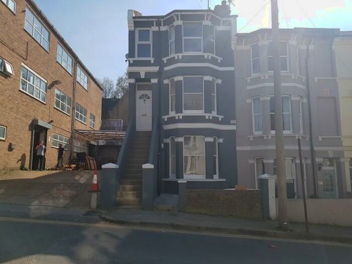 3 Bedroom Apartment To Rent In Gladstone Place., BN2