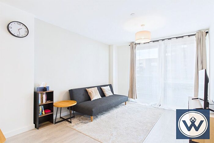 2 Bedroom Flat To Rent In Caturra Court, Cranton Avenue, UB3