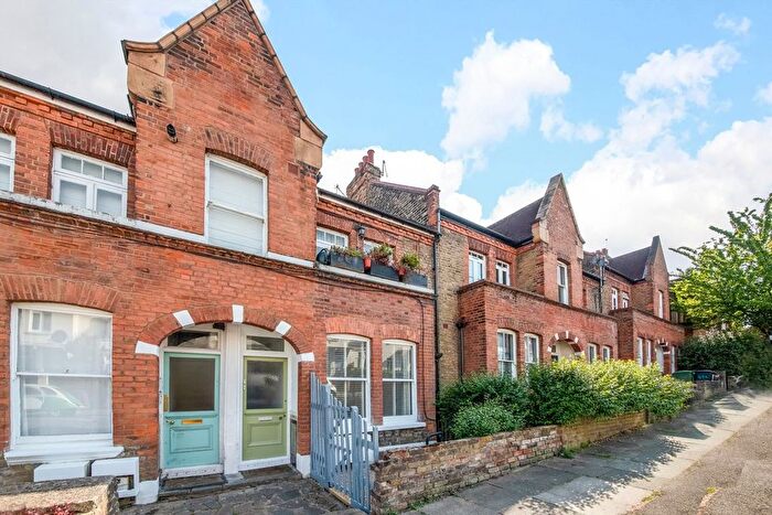 1 Bedroom Flat To Rent In Algiers Road, Brockley, SE13