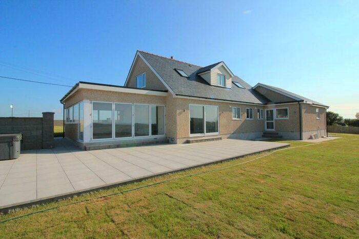 3 Bedroom Detached House For Sale In Holyhead Road, Cemaes Bay, LL67