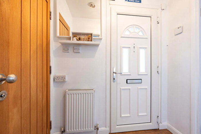 2 Bedroom Semi-Detached House For Sale In Gainsford Road, Southampton, SO19