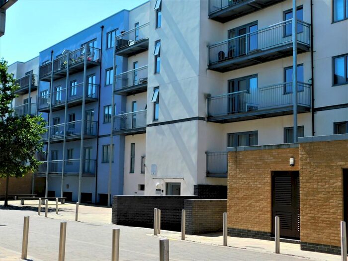 2 Bedroom Flat To Rent In Quayside Drive, Colchester, CO2