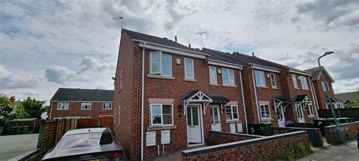 2 Bedroom End Of Terrace House To Rent In Lorne Grove, Kidderminster, DY10