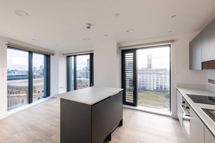 2 Bedroom Flat To Rent In Flat, Pall Mall, Liverpool, Merseyside, L3