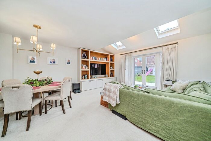 3 Bedroom Semi-Detached House For Sale In Consort Drive, Leatherhead, Surrey, KT22