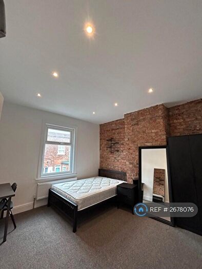 4 Bedroom Terraced House To Rent In Cedar Grove, Manchester, M14