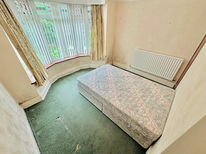 3 Bedroom Detached Bungalow For Sale In Wolverhampton Road, Sedgley, DY3