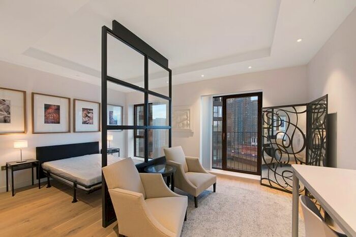 Studio To Rent In Grantham House, London City Island, E14