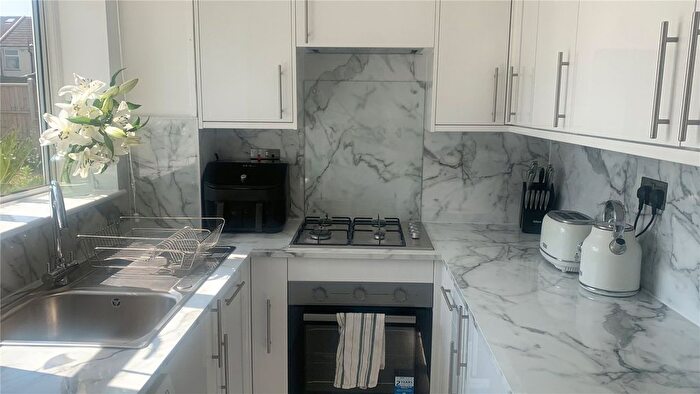 1 Bedroom Semi-Detached House To Rent In Westlands Close, Hayes, London, UB3