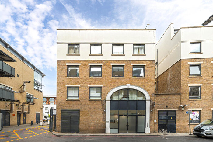2 Bedroom Flat For Sale In Basing Place, London, E2