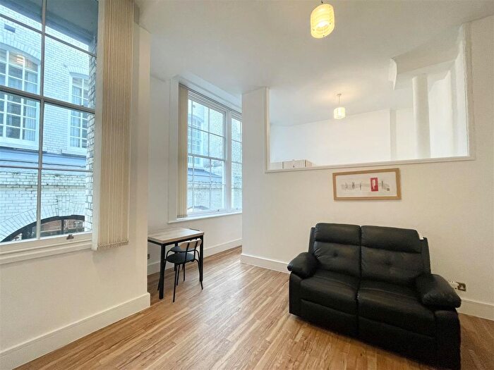 1 Bedroom Flat To Rent In Temple Lane, Liverpool, L2