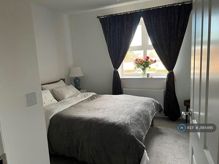 2 Bedroom Flat To Rent In Waterfield Close, Peterborough, PE3