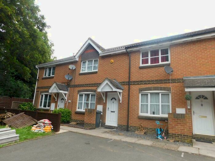 3 Bedroom Terraced House To Rent In Stranraer Gardens, Slough, Berkshire, SL1