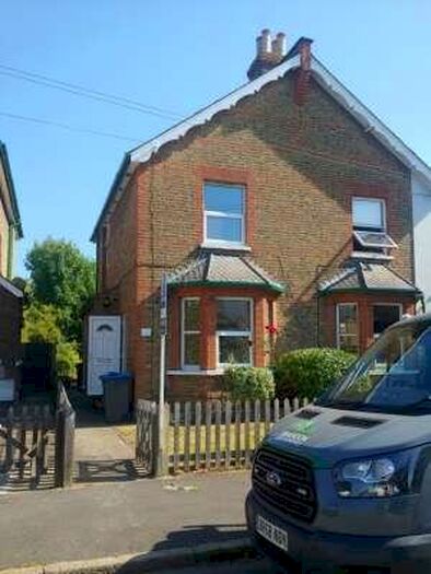 1 Bedroom Flat To Rent In Egmont Road, Surbiton, KT6