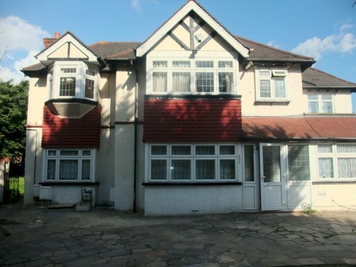 2 Bedroom Maisonette To Rent In Pampisford Road, South Croydon, CR2