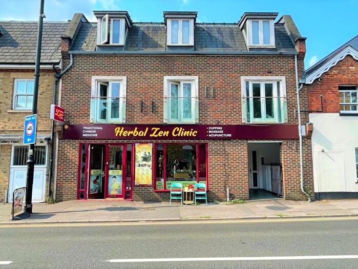 1 Bedroom Apartment For Sale In Walton Road, East Molesey, KT8